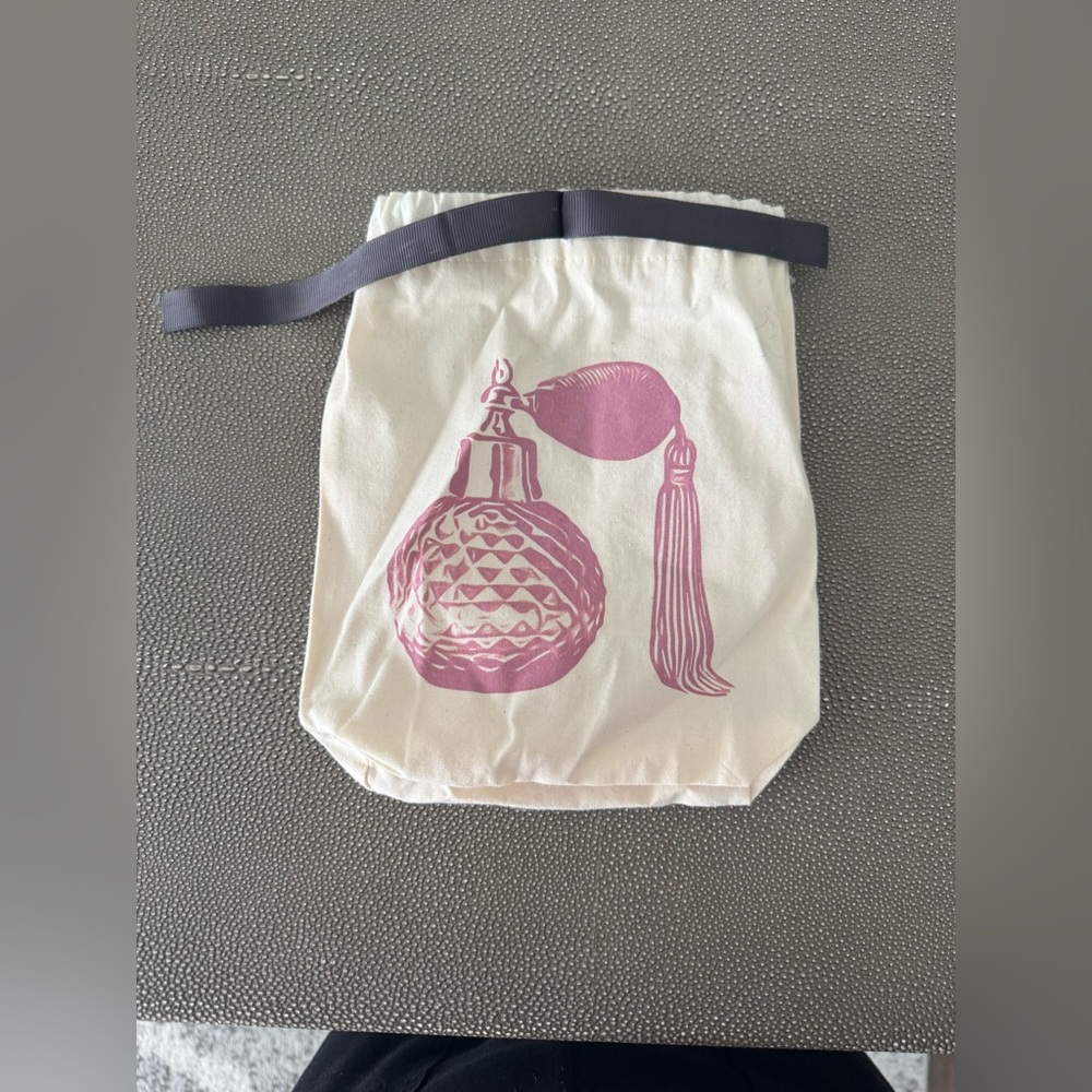 Bag-all perfume pouch
